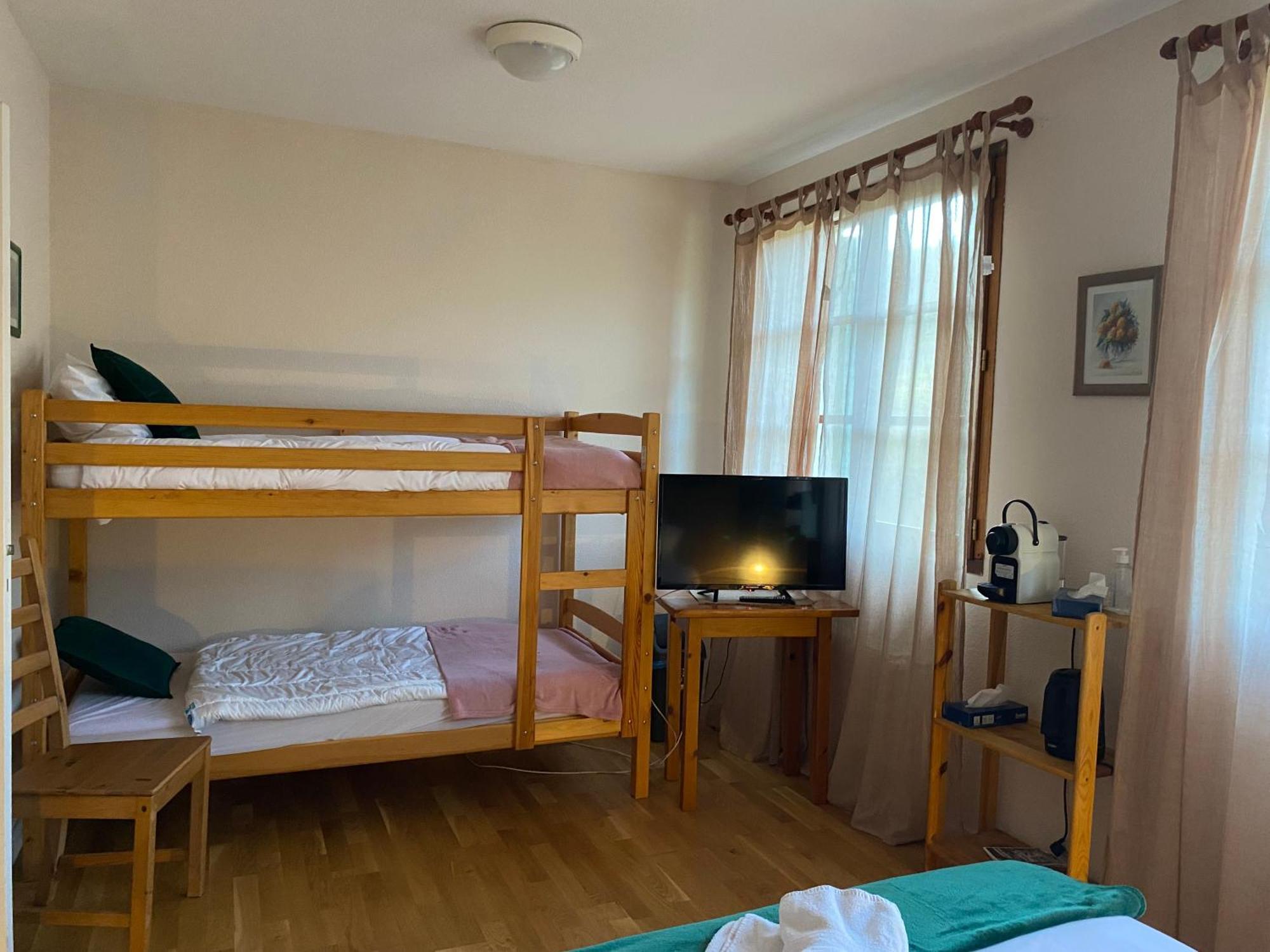 Gite - Auberge Du Midi Saint-Antoine  Екстериор снимка