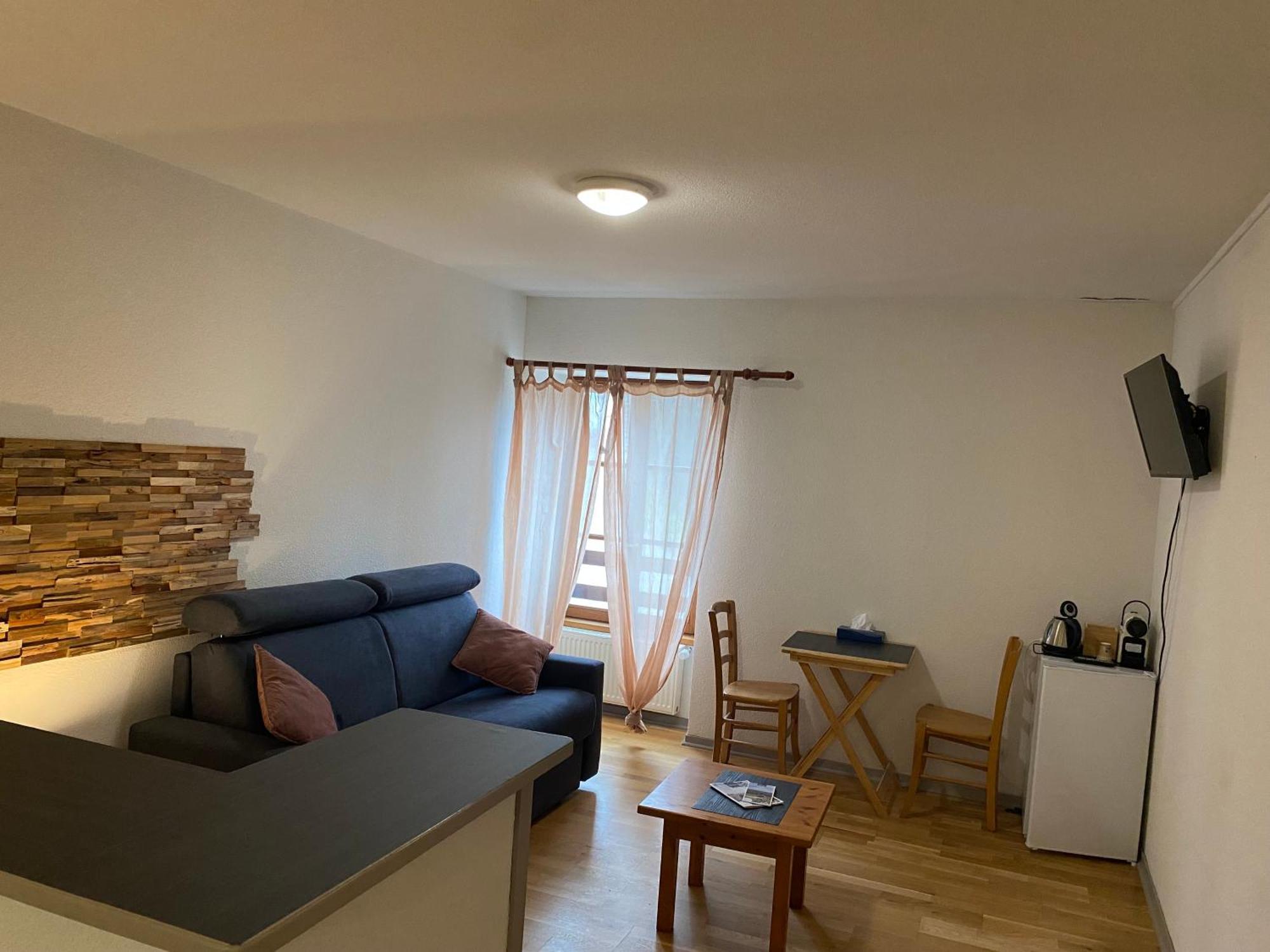 Gite - Auberge Du Midi Saint-Antoine  Екстериор снимка